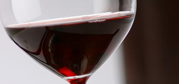 Un vino comune dal colore rosso rubino